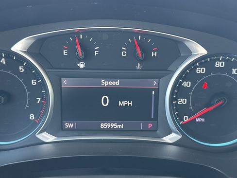 Used 2021 Chevrolet Traverse LT FWD image 22