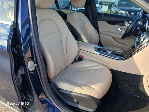 Used 2018 Mercedes-Benz C 300 Sedan w/ Premium Package image 18