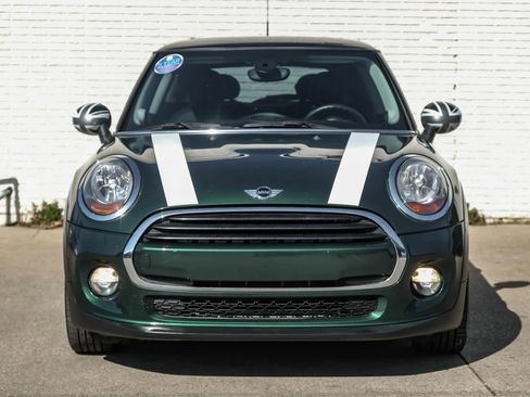 Used 2016 MINI Cooper 2-Door Hardtop image 4