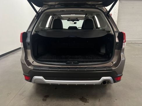 Used 2024 Subaru Forester Touring w/ POP Package 3 AWD/4WD image 26