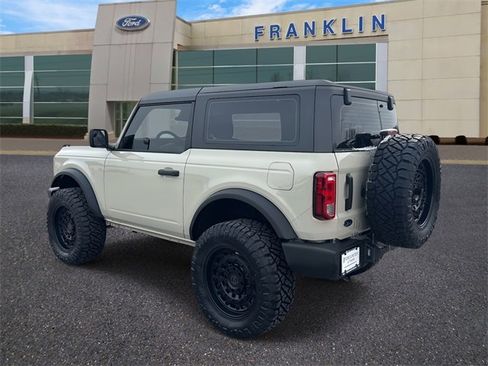 New 2025 Ford Bronco Base image 7