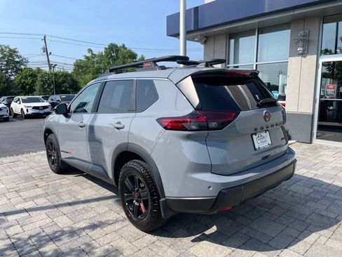 Used 2025 Nissan Rogue SV w/ Rock Creek Premium Package AWD/4WD image 4