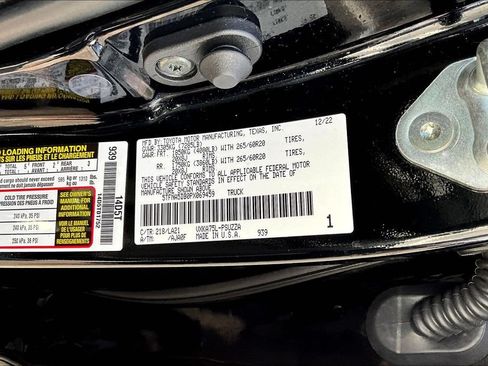 Used 2023 Toyota Tundra Platinum w/ Advanced Package AWD/4WD image 22