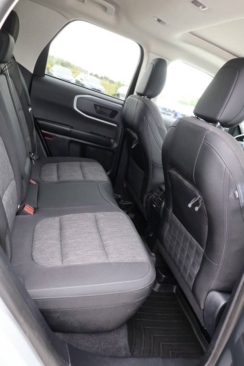 Used 2021 Ford Bronco Sport Big Bend w/ Big Bend Package AWD/4WD image 16