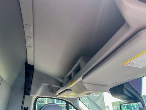 Used 2019 Ford Transit 250 130 Medium Roof image 15