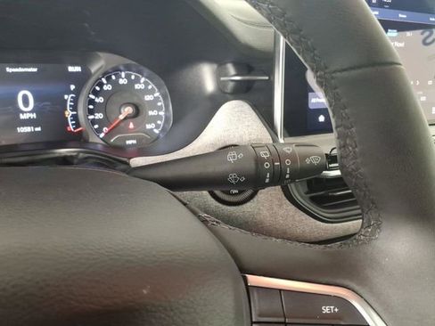 Used 2024 Jeep Compass Latitude AWD/4WD image 18