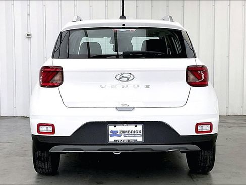 New 2026 Hyundai Venue SEL image 4