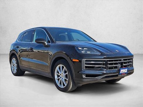 Used 2024 Porsche Cayenne image 3