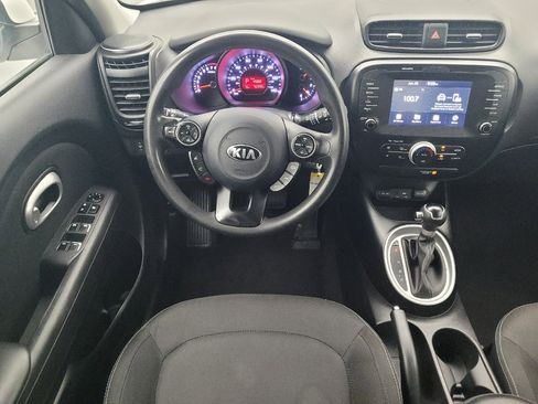 Used 2019 Kia Soul + FWD image 22