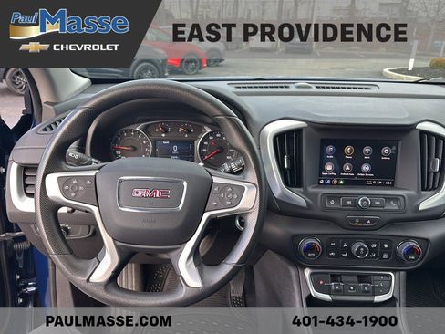 Used 2023 GMC Terrain SLE w/ Driver Convenience Package image 14