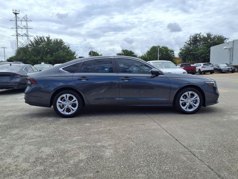 Used 2026 Honda Accord LX image 8