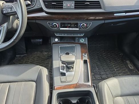 Used 2018 Audi Q5 2.0T Premium Plus w/ Premium Plus Package AWD/4WD image 11