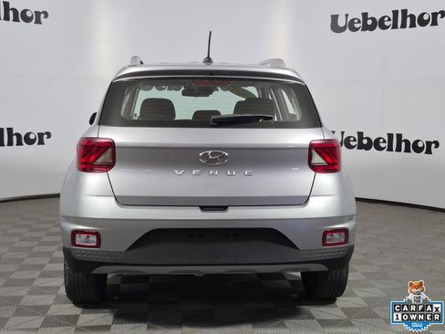 Used 2025 Hyundai Venue SEL FWD image 6