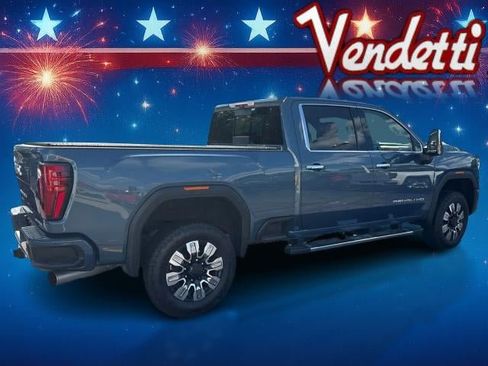 Certified 2025 GMC Sierra 2500 Denali w/ Denali Reserve Package AWD/4WD image 5