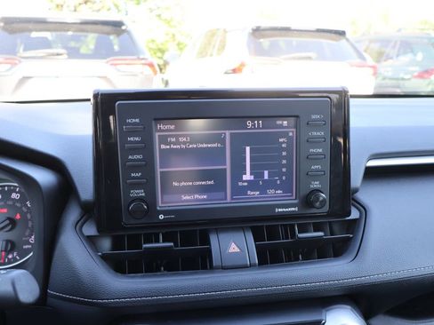 Used 2021 Toyota RAV4 LE AWD/4WD image 20