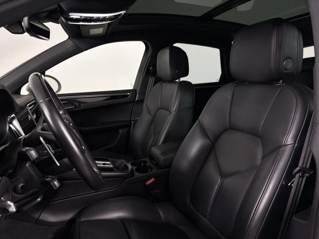 Certified 2024 Porsche Macan S w/ Premium Plus Package AWD/4WD image 5