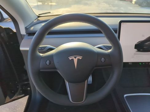 Used 2022 Tesla Model Y Performance AWD/4WD image 15