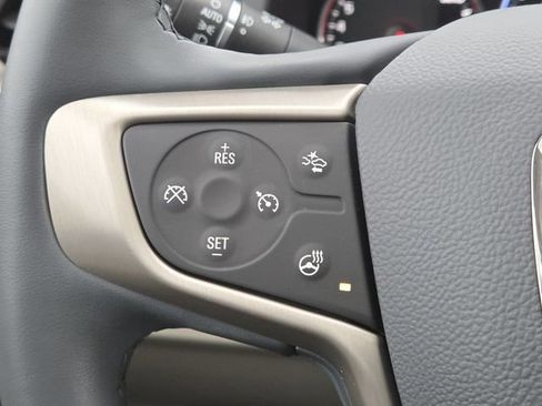 Used 2023 GMC Acadia Denali w/ Denali Ultimate Package image 16