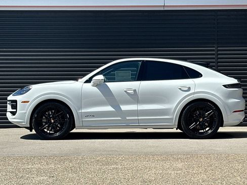 New 2026 Porsche Cayenne GTS AWD/4WD image 2