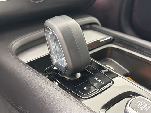 Certified 2023 Volvo XC90 B5 Core w/ Protection Package Premier image 17