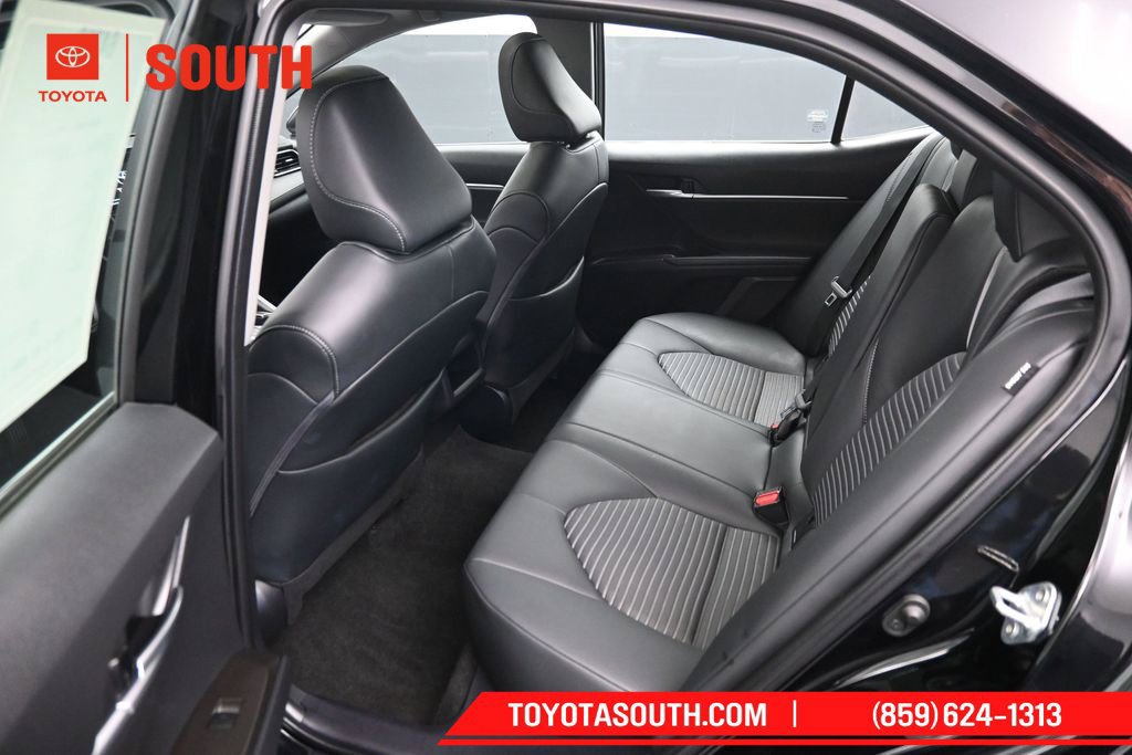 Used 2023 Toyota Camry SE w/ Convenience Package FWD image 10