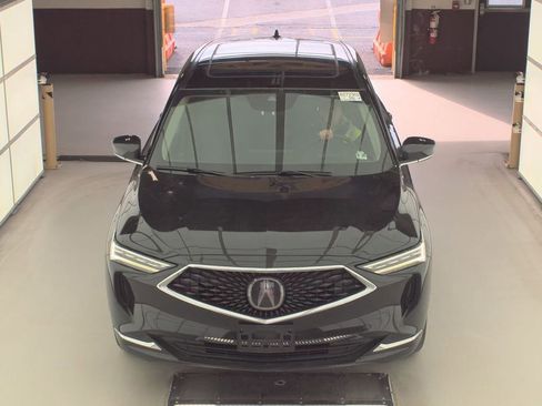 Used 2023 Acura MDX SH-AWD image 2
