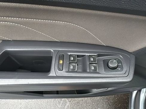 Used 2021 Volkswagen Atlas SE image 12