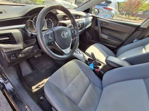 Used 2014 Toyota Corolla L FWD image 17