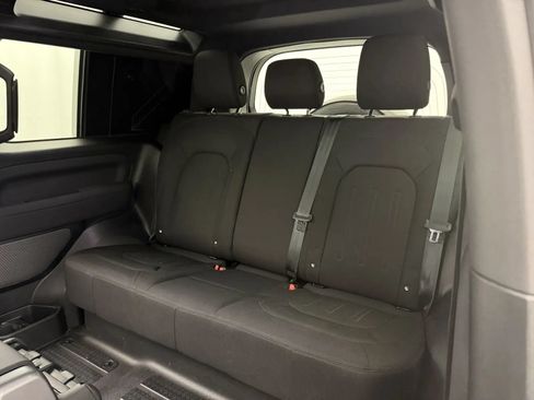 Used 2022 Land Rover Defender 90 AWD/4WD image 42