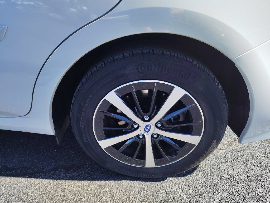 Used 2022 Subaru Impreza 2.0i Premium w/ Popular Package #3 AWD/4WD image 8