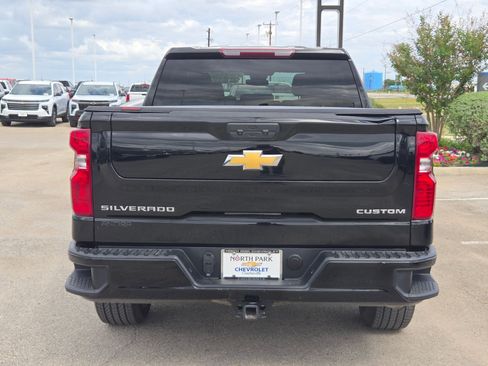 Certified 2025 Chevrolet Silverado 1500 Custom image 4