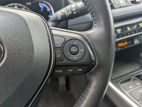 Used 2020 Toyota RAV4 XSE image 18