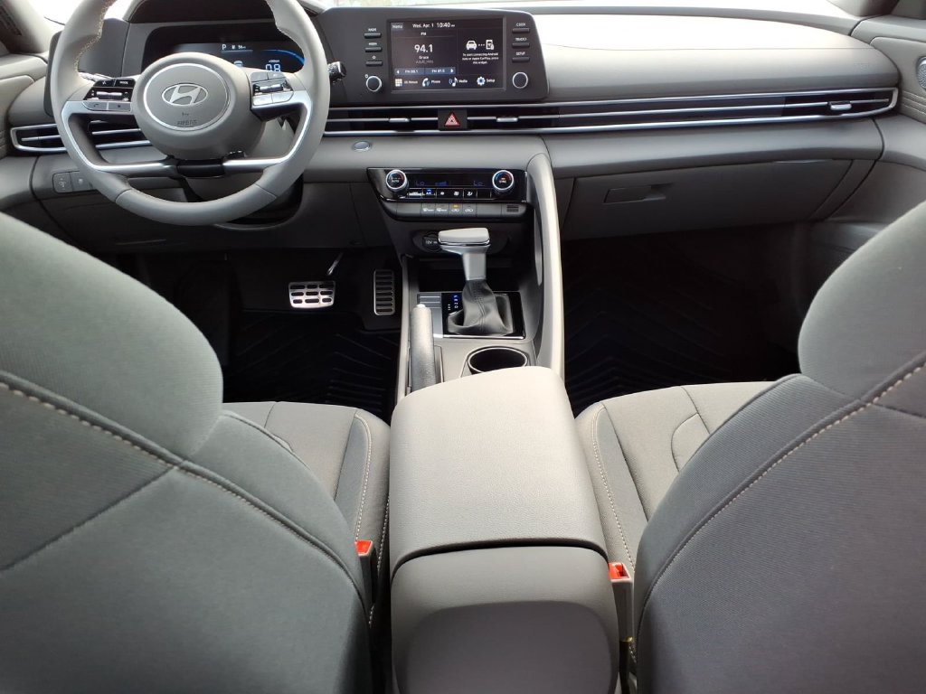 Certified 2026 Hyundai Elantra Sport FWD image 12