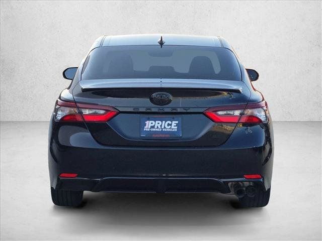 Used 2024 Toyota Camry SE w/ Convenience Package FWD image 7