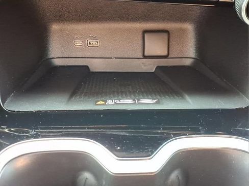 Used 2025 Chevrolet Traverse LT w/ Sun and Wheel Package FWD image 22