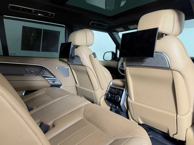 Used 2024 Land Rover Range Rover Long Wheelbase Autobiography AWD/4WD image 30
