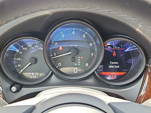 Certified 2023 Porsche Macan AWD/4WD image 32