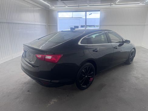 Used 2018 Chevrolet Malibu LT w/ Redline Edition FWD image 5