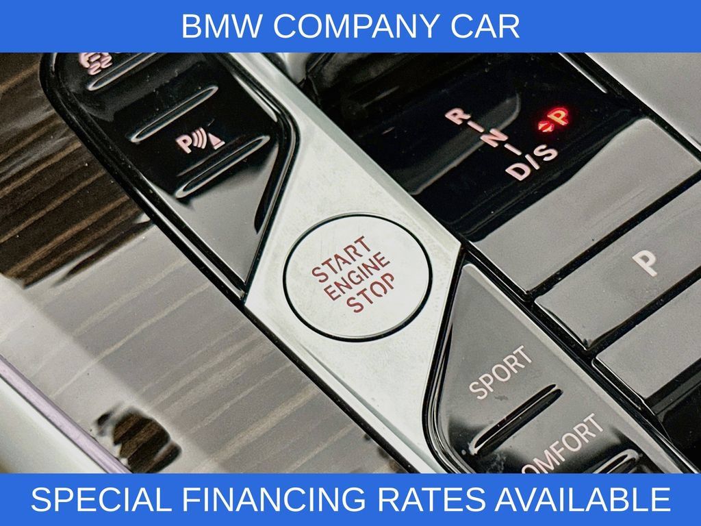 Used 2026 BMW X5 xDrive40i w/ M Sport Package AWD/4WD image 17