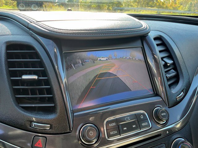Used 2015 Chevrolet Impala LTZ FWD image 29