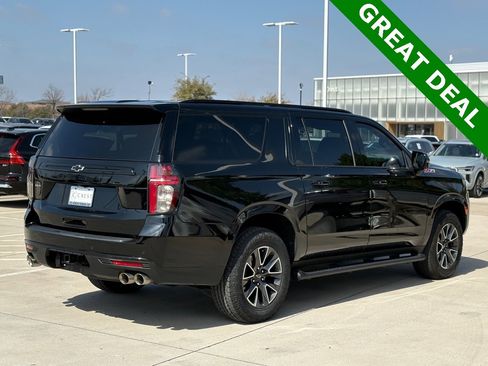 Used 2024 Chevrolet Suburban Z71 w/ Off-Road Capability Package image 7