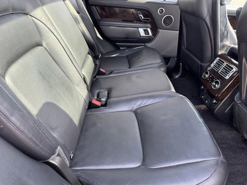 Used 2022 Land Rover Range Rover Westminster Edition image 11