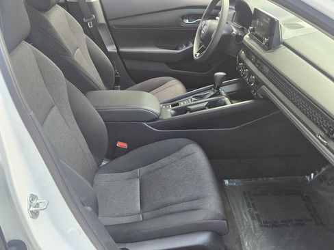 Used 2024 Honda Accord LX image 17