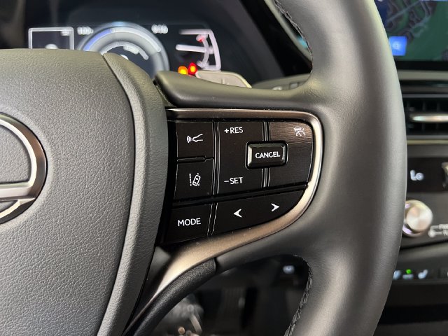 Certified 2025 Lexus ES 300h w/ Premium Package FWD image 46