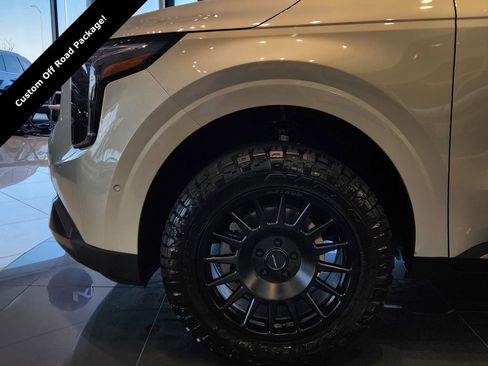 New 2026 Kia Carnival SX w/ SX Dark Edition Package image 5