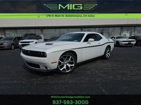 Used 2015 Dodge Challenger SXT Plus w/ Sound Group II RWD image 1