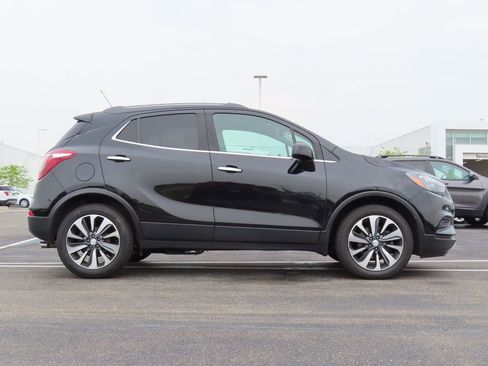 Used 2021 Buick Encore Preferred FWD image 2