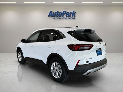 Used 2024 Ford Escape Active w/ Tech Pack #2 AWD/4WD image 5