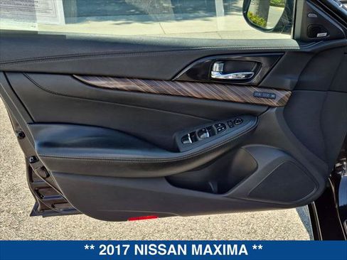 Used 2017 Nissan Maxima Platinum w/ Medallion Package FWD image 10