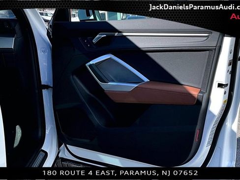 Used 2025 Audi Q3 2.0T Premium w/ Convenience Package image 16